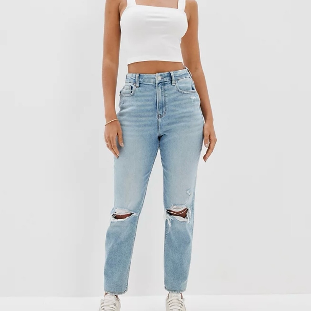 American Eagle Curvy Mom Jean Size 8 Light Wash Blue